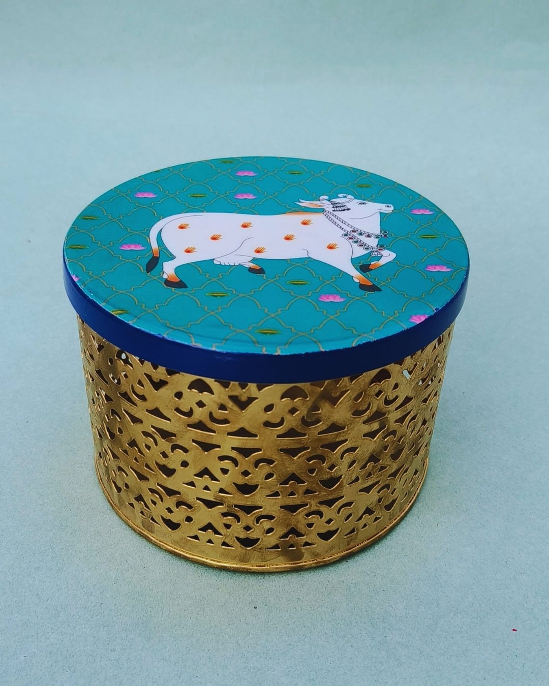 94 Pichwai Round Box - Image 2