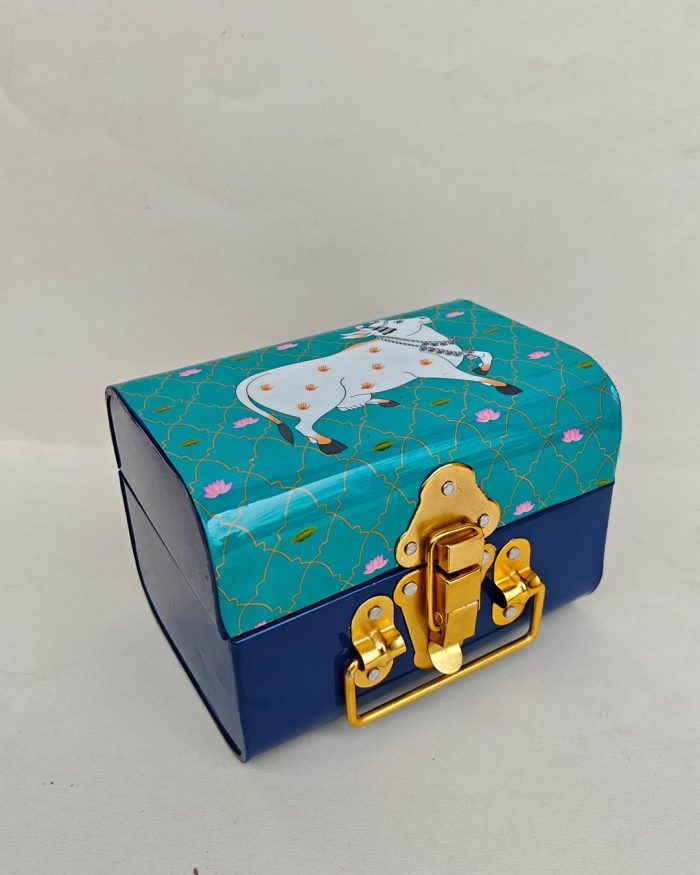 Kavyatva Pichwai Trunk Box - Image 1