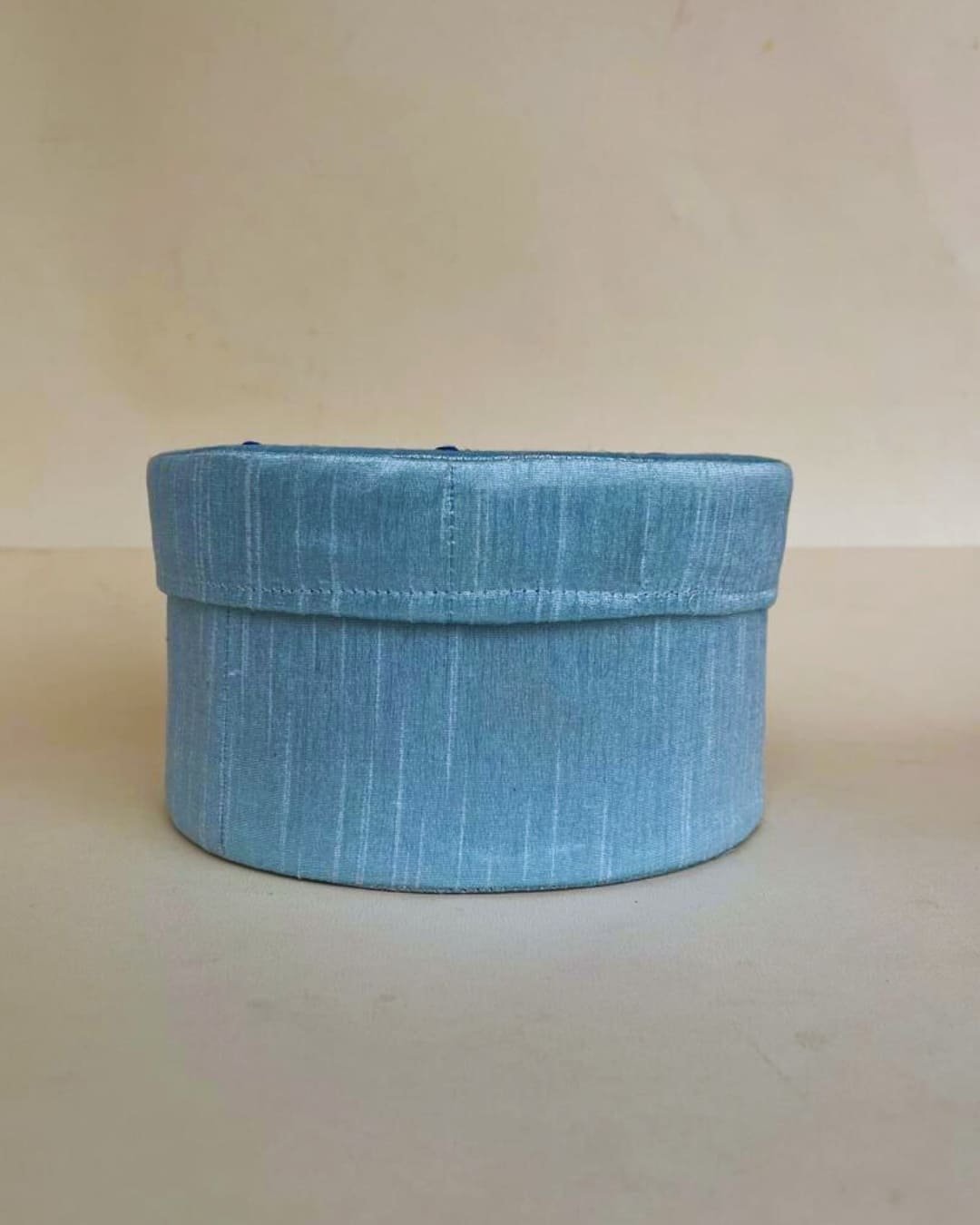 200 Peacock Embroidery Box - Image 2