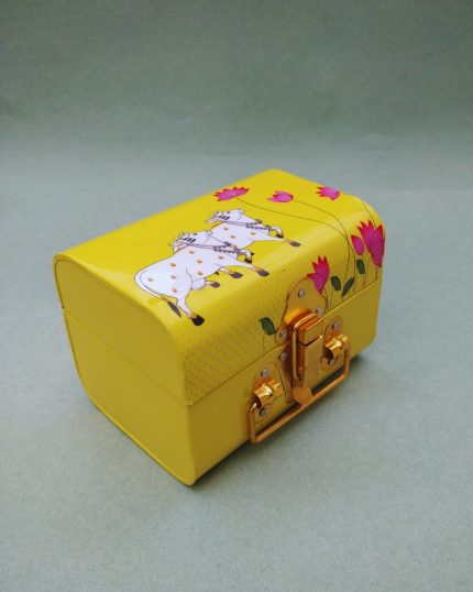 Pichwai Cow Trunk Box