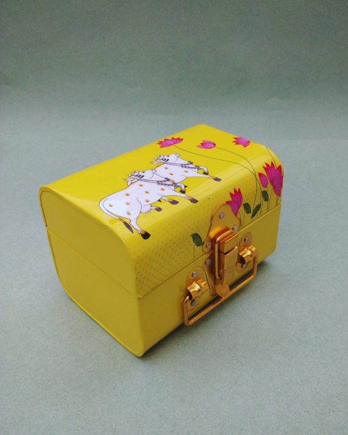 Pichwai Cow Trunk Box - Image 1