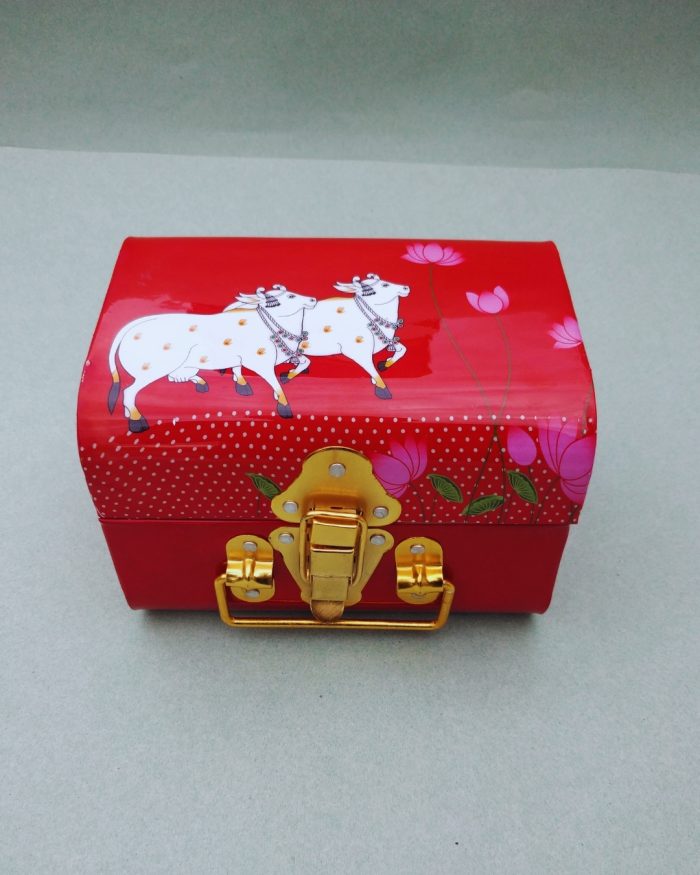 Pichwai Cow Trunk Box - Image 3