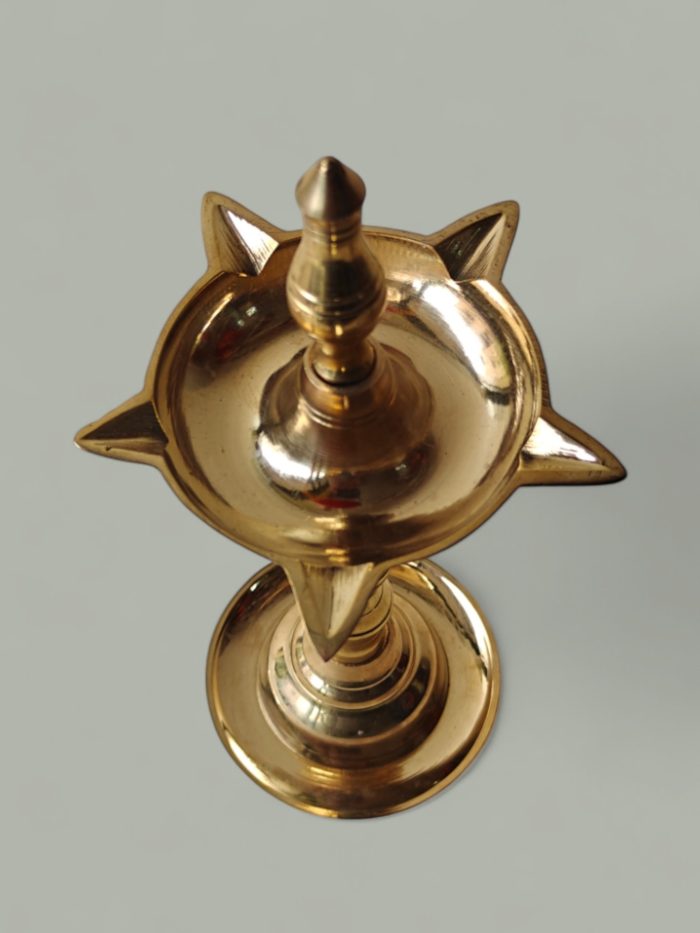 Brass Valakku - Lamp - Image 4