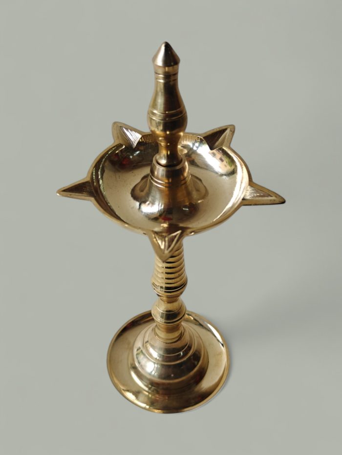 Brass Valakku - Lamp - Image 3