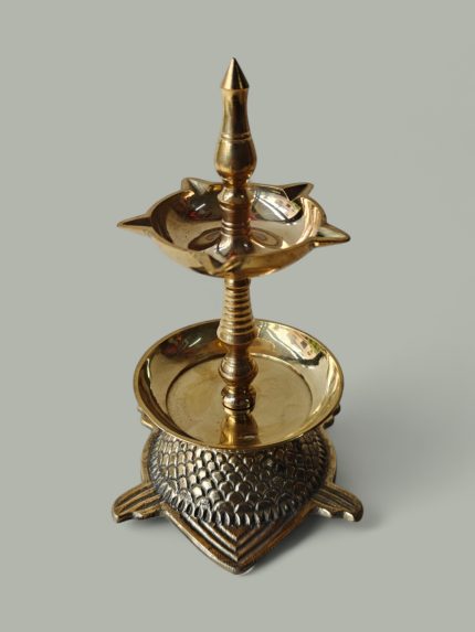 Brass Valakku - Lamp