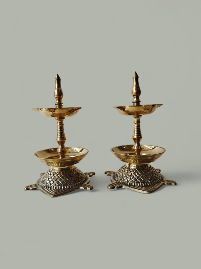 Brass Valakku - Lamp - Image 3