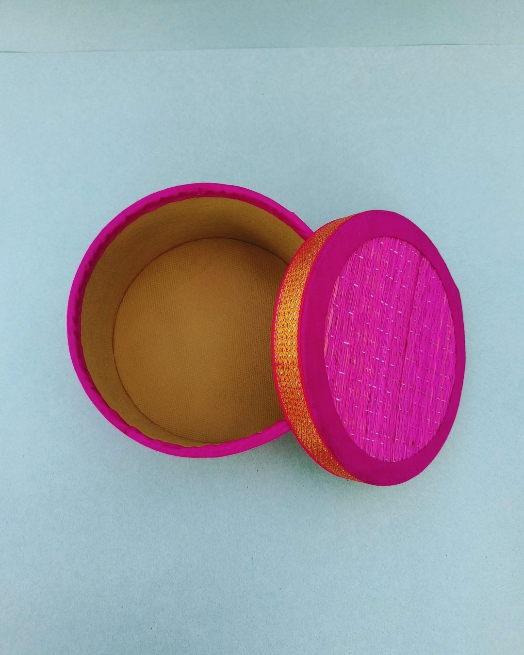 131 River grass Box - Image 2