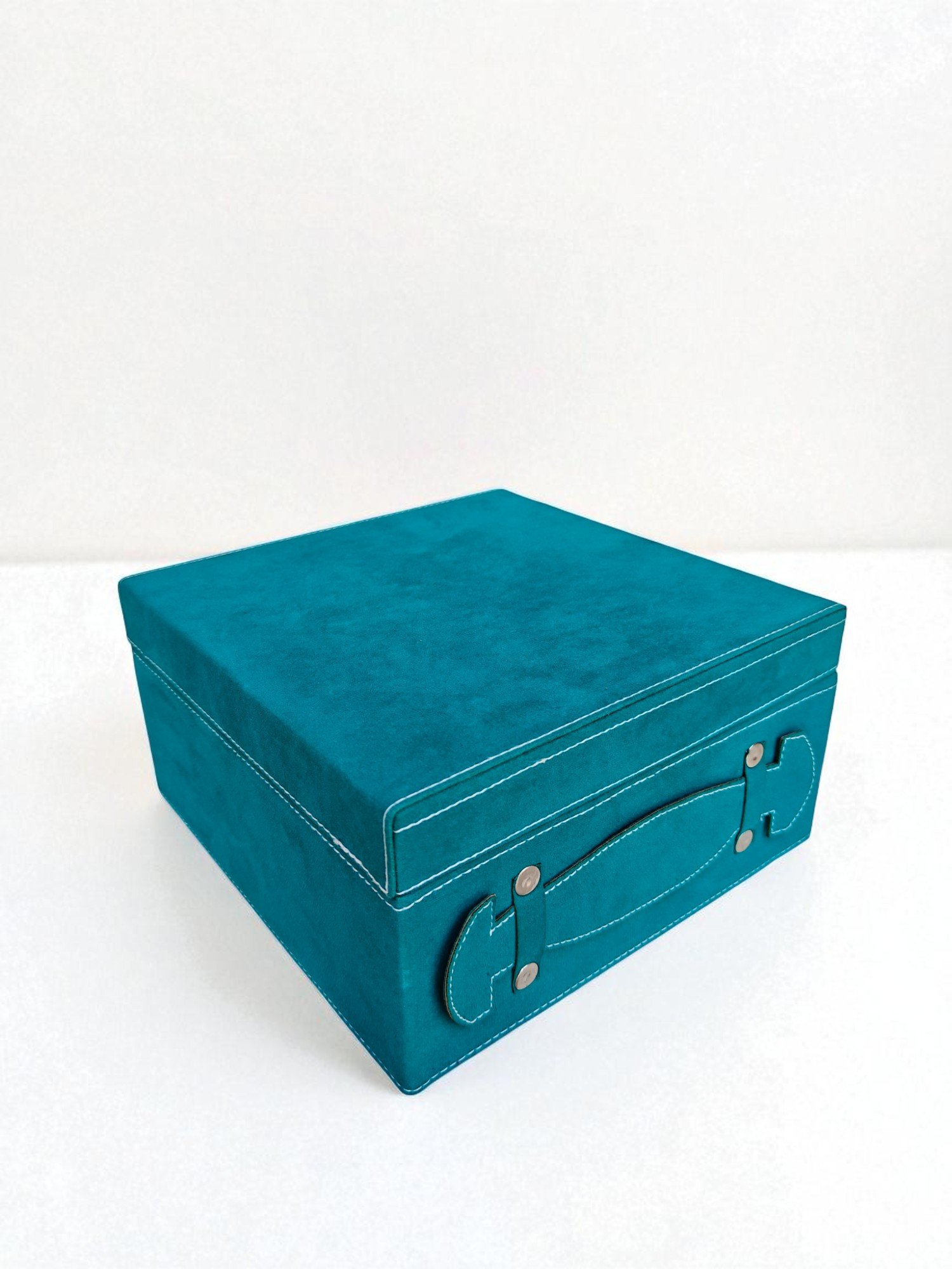 Corporate box (27) Velvet Gift Box - Image 3